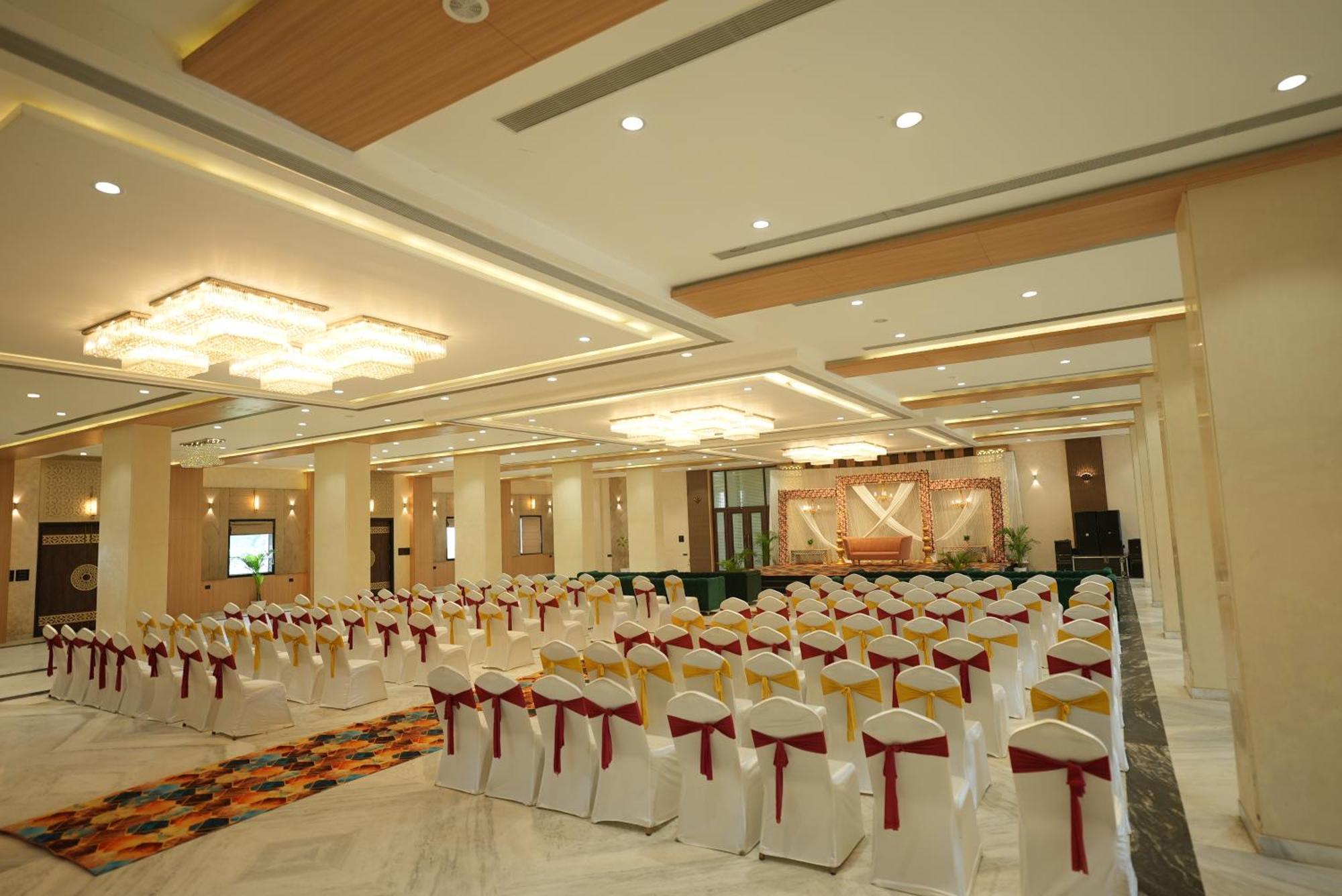 Palak Palace Hotels And Resort Bhopal Exterior foto