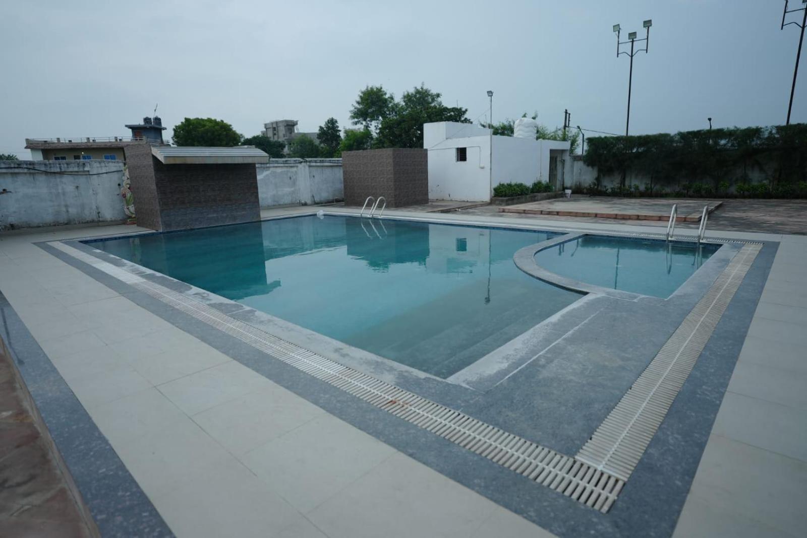 Palak Palace Hotels And Resort Bhopal Exterior foto